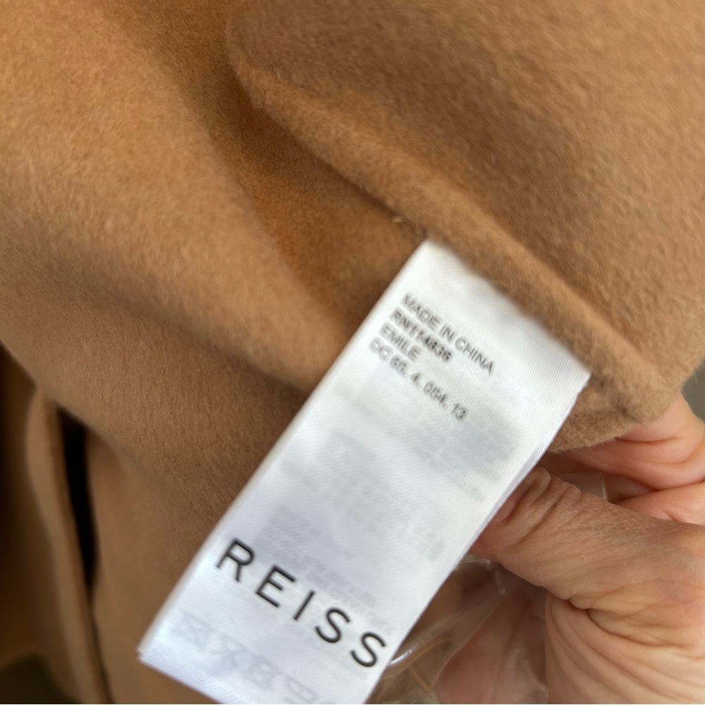 Timeless chic! Reiss Emile Wool Blend Belted Blindseam Coat in Camel size 10 - Picture 12 of 13